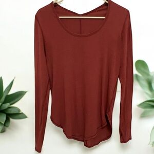 Lululemon Heathered Burgundy Long‎ Sleeve Top Lightweight Tee Women’s Size M